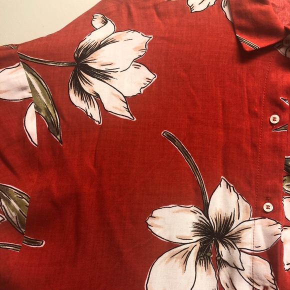 Pull&Bear button-up short sleeve floral top - Picture 2 of 2
